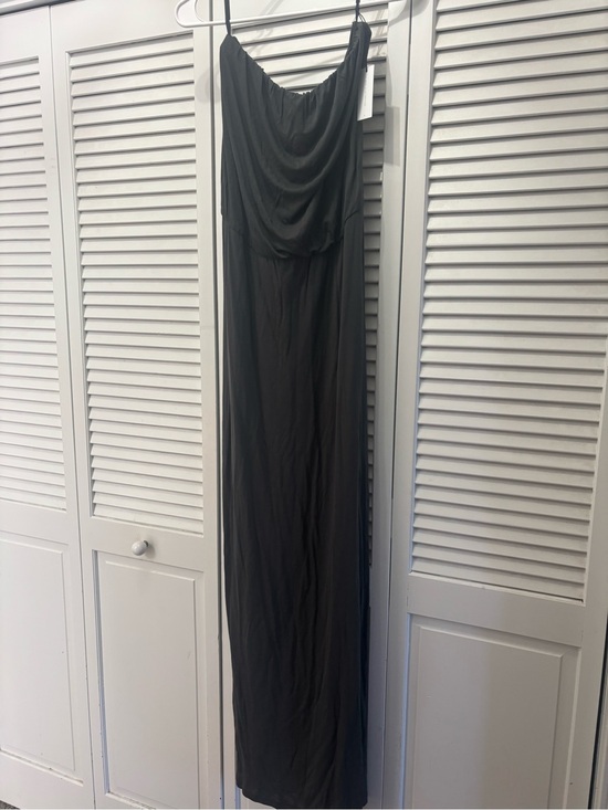 Velvet by Graham & Spencer Dresses & Skirts - Grey Strapless Maxi Dress - NWT size large